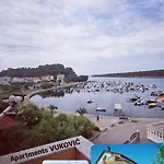Vukovic Apartment Rab Town