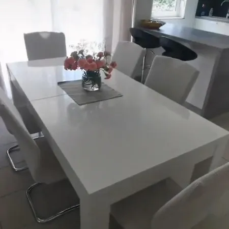 Vukovic Apartment Rab Town