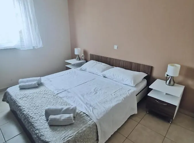 Vukovic Apartment Rab Town