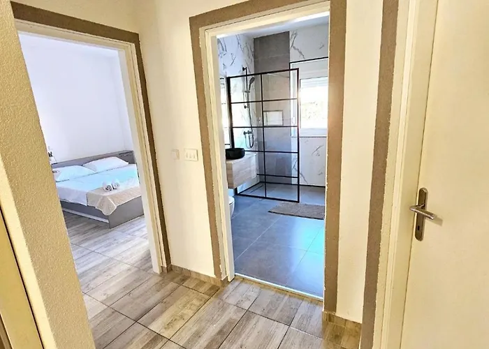 Vukovic Apartment *